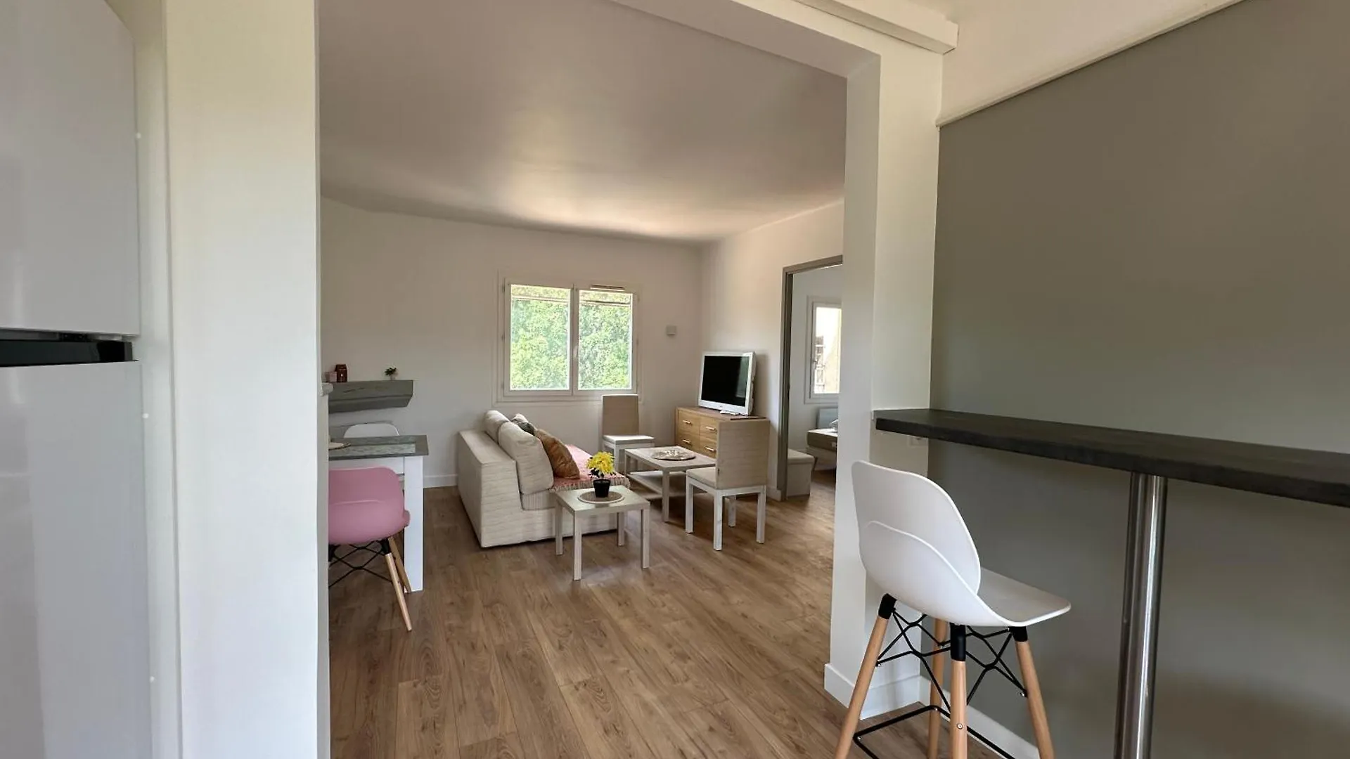 Magnifique Appartement T3 Renove Avec Gout Au Coeur Des Vignes コゴラン アパート