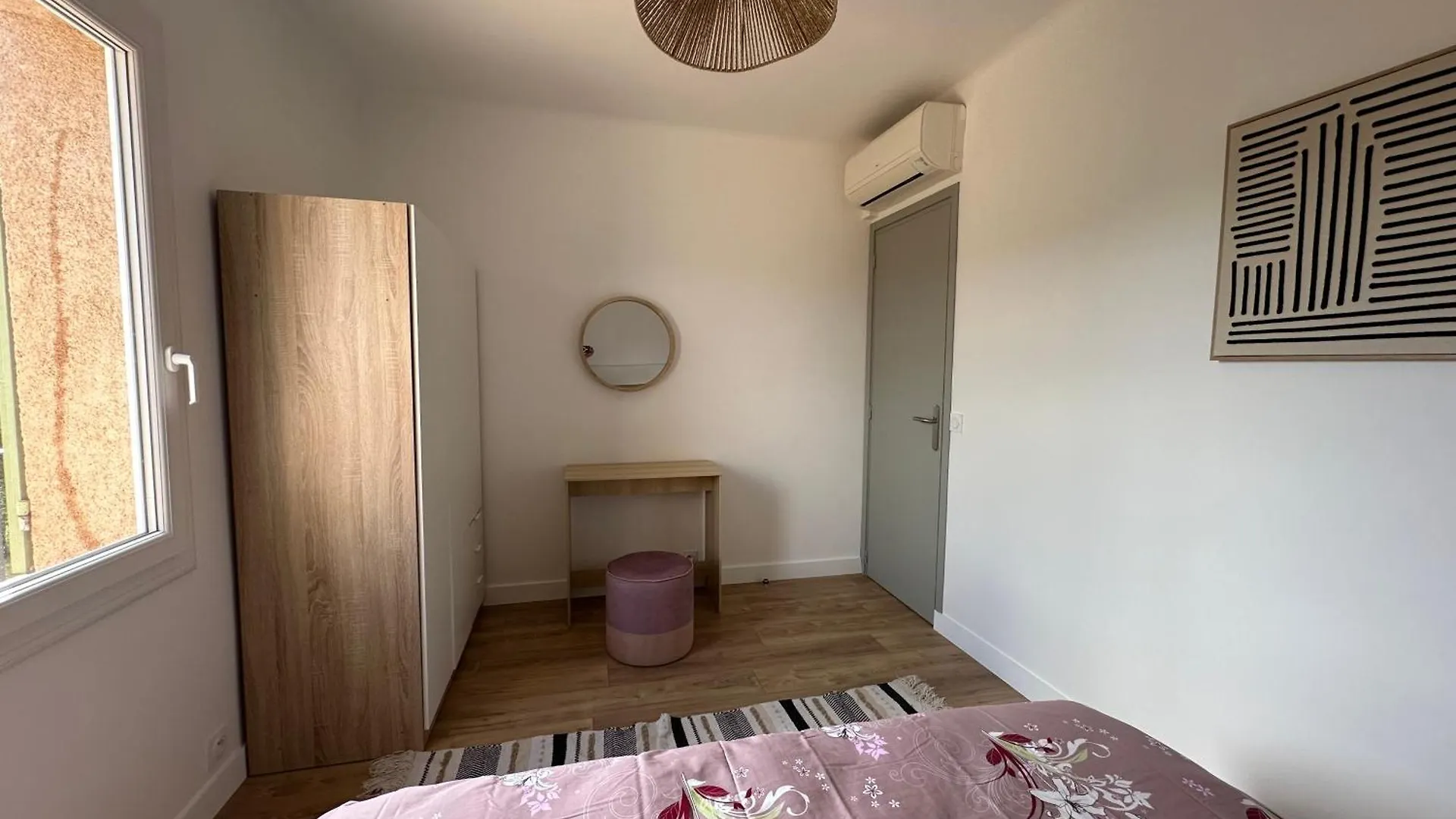 Apartment Magnifique Appartement T3 Renove Avec Gout Au Coeur Des Vignes Cogolin France