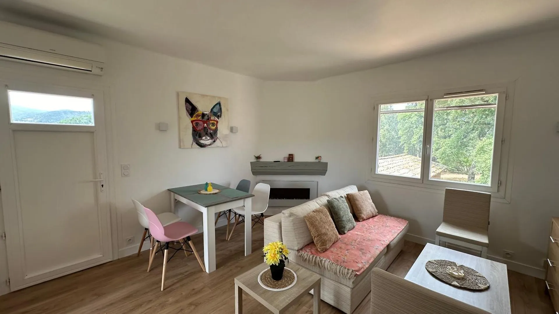 Apartment Magnifique Appartement T3 Renove Avec Gout Au Coeur Des Vignes Cogolin France